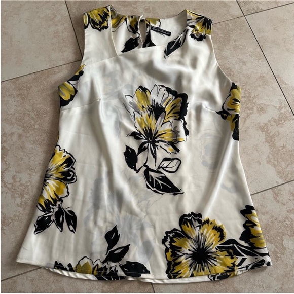 Vintage Tops - Vintage floral top